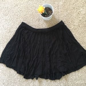 UO Pleated mini skirt